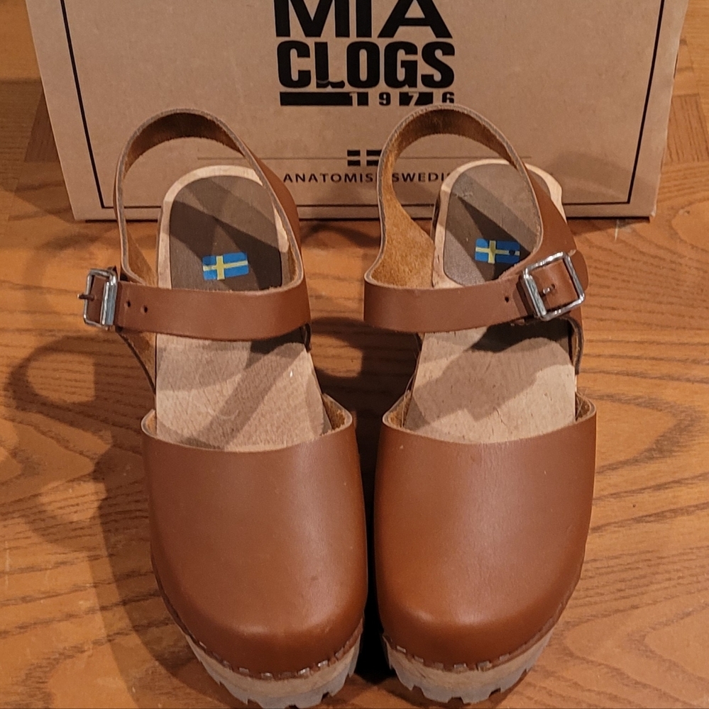 Mia Abba Clogs